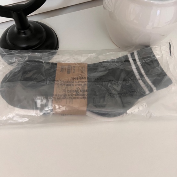 PINK QUARTER SOCK 2 PACK - Picture 2 of 3